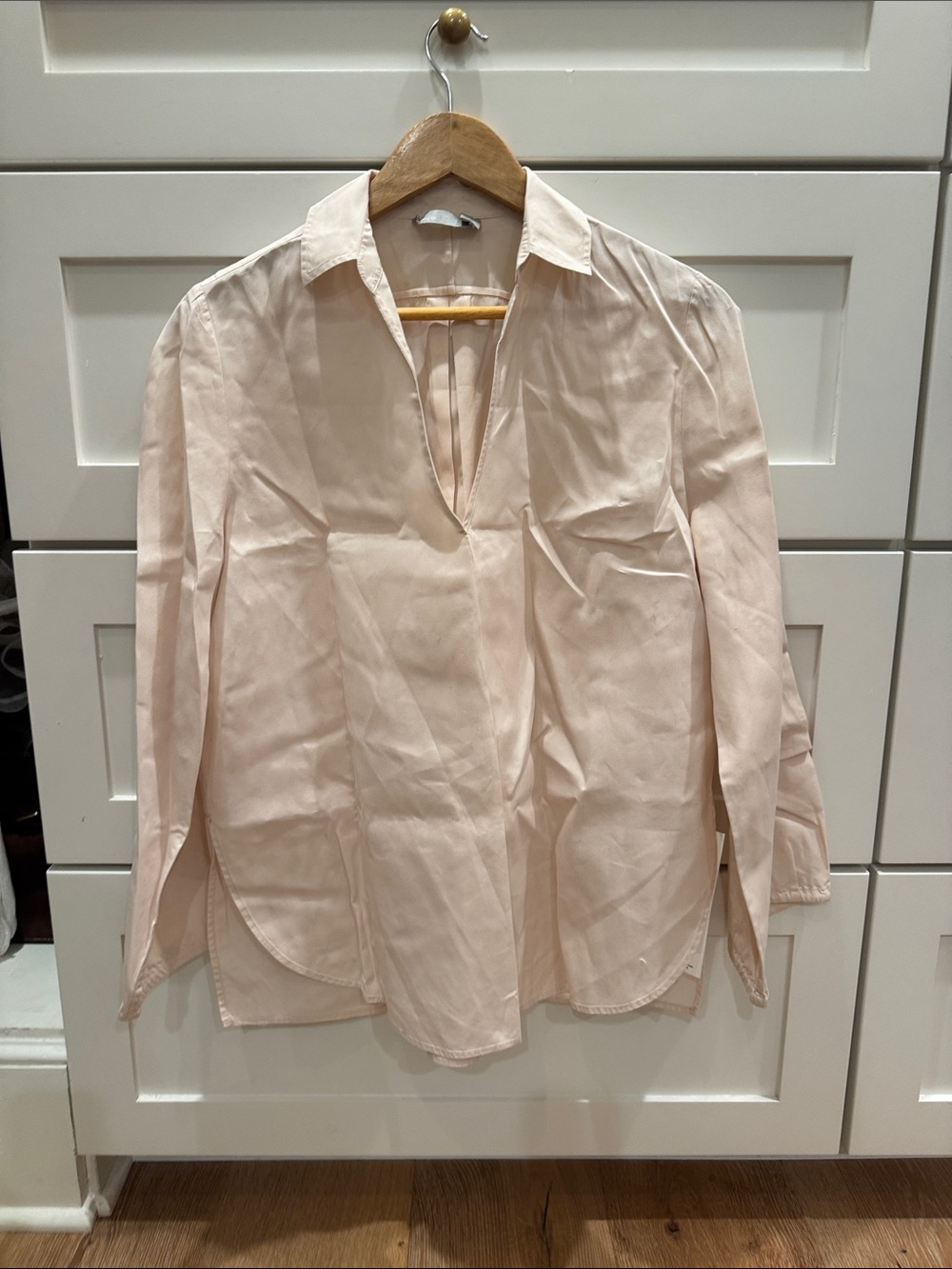 Vince Pale Pink Collared V-Neck Long Sleeve Top